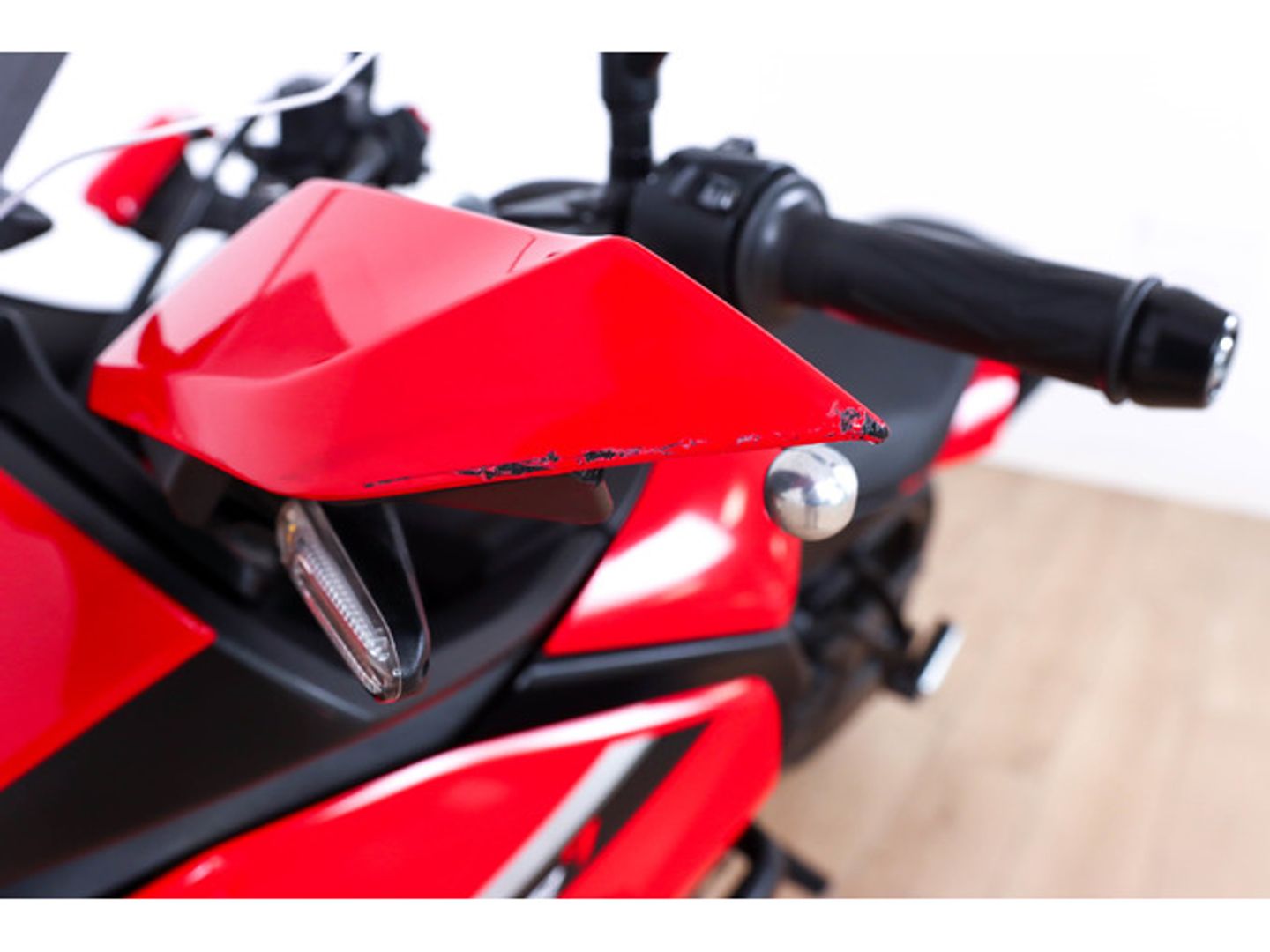 Yamaha Tracer 7 Rojo Motorcycle