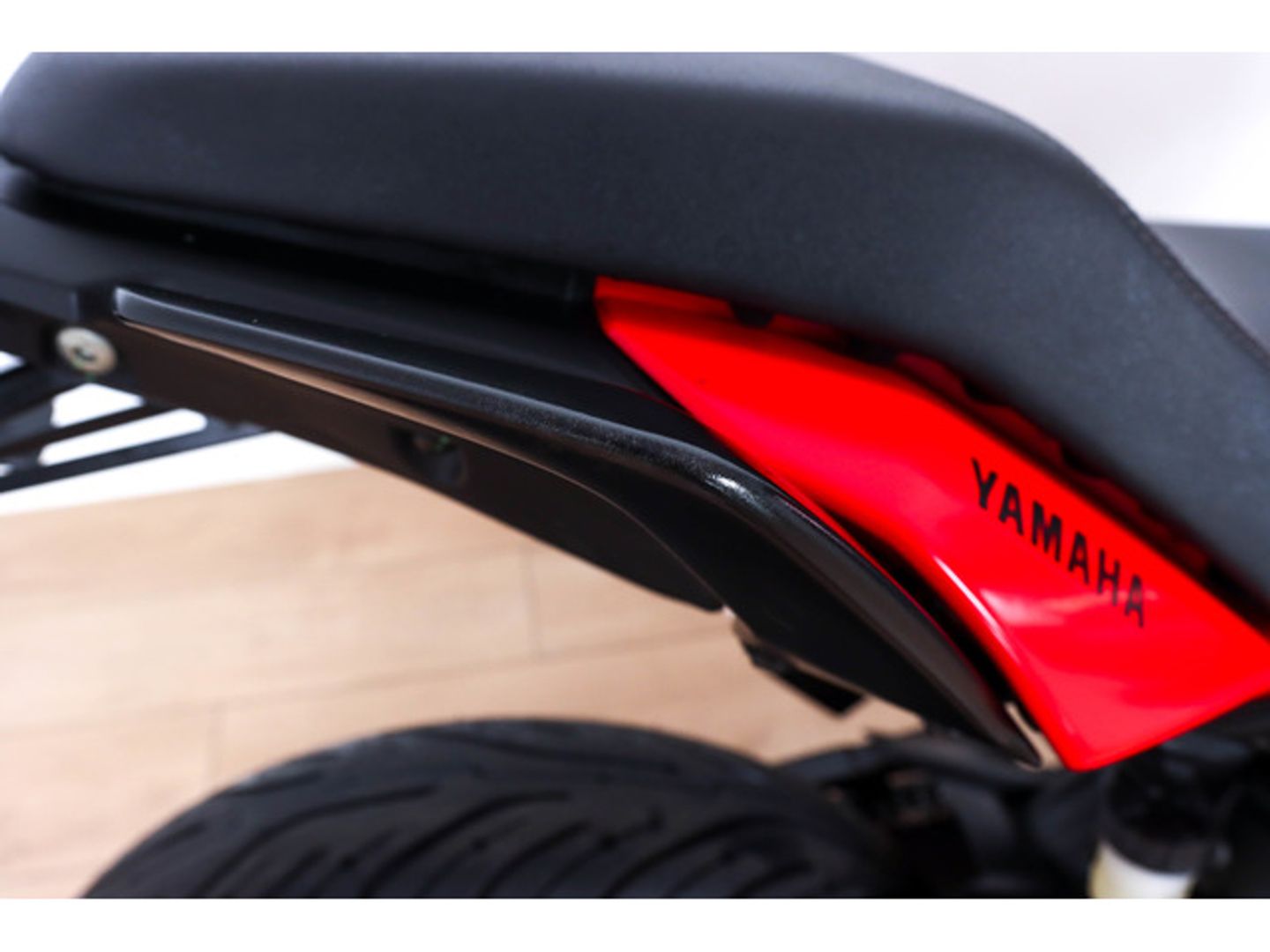 Yamaha Tracer 7 Rojo Motorcycle