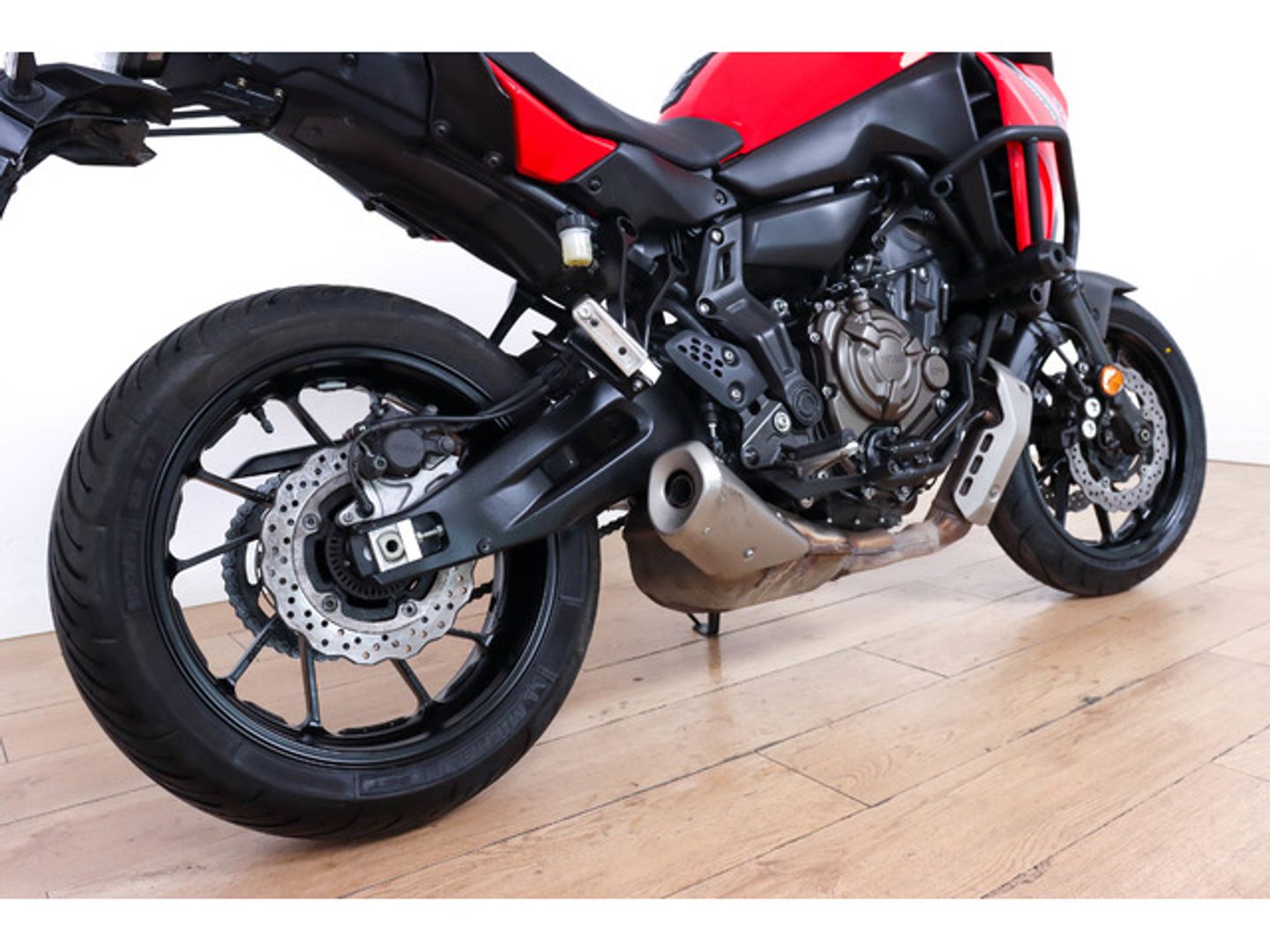 Yamaha Tracer 7 Rojo Motorcycle
