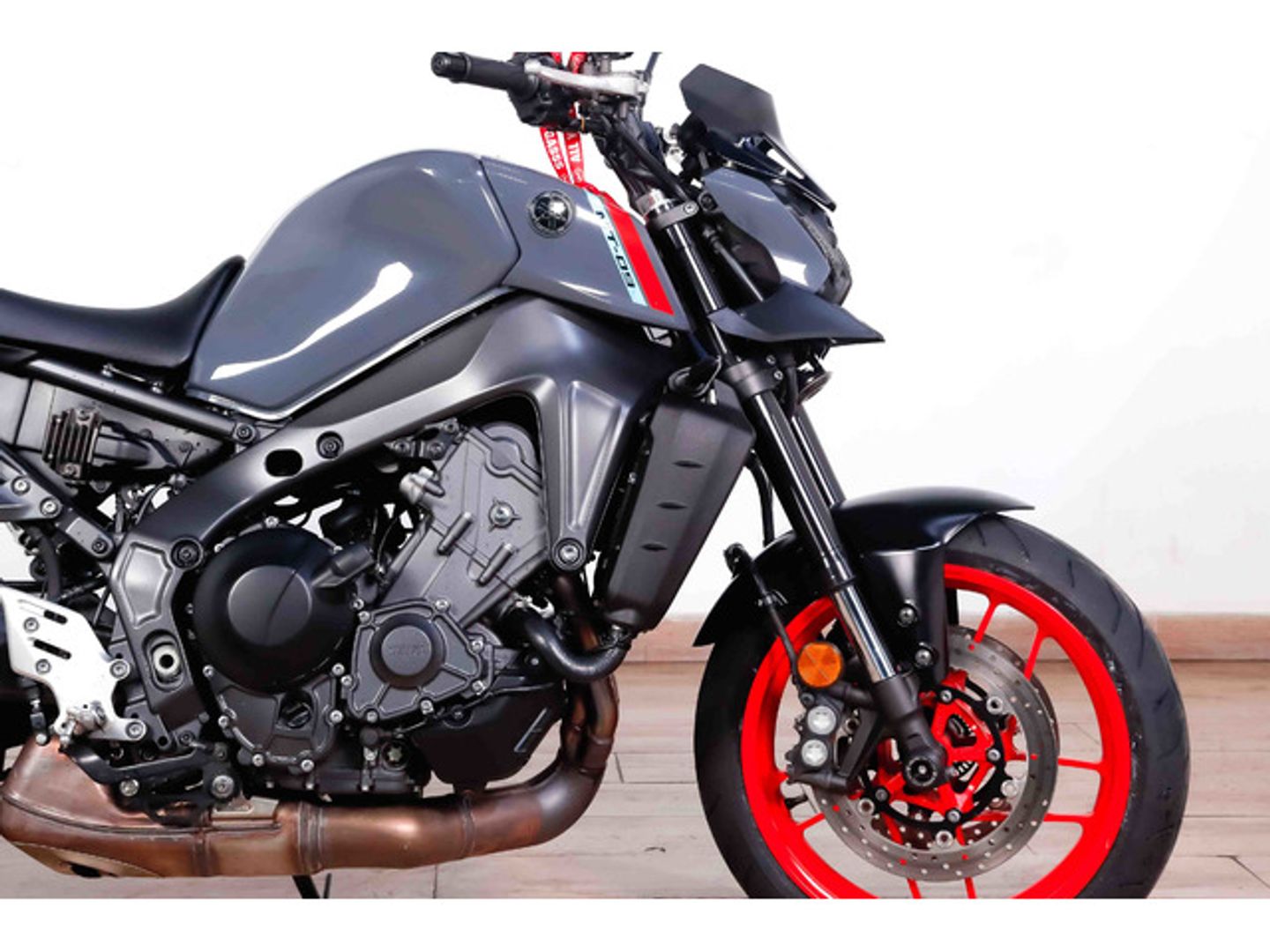 Yamaha MT -09 Gris Motorcycle