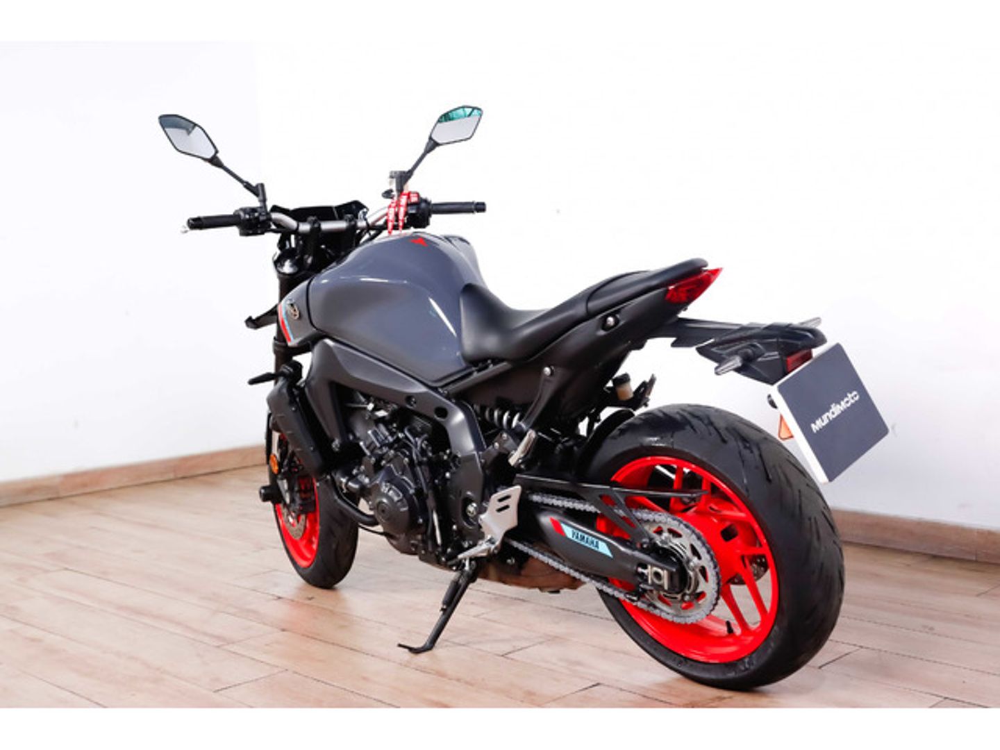 Yamaha MT -09 Gris Motorcycle