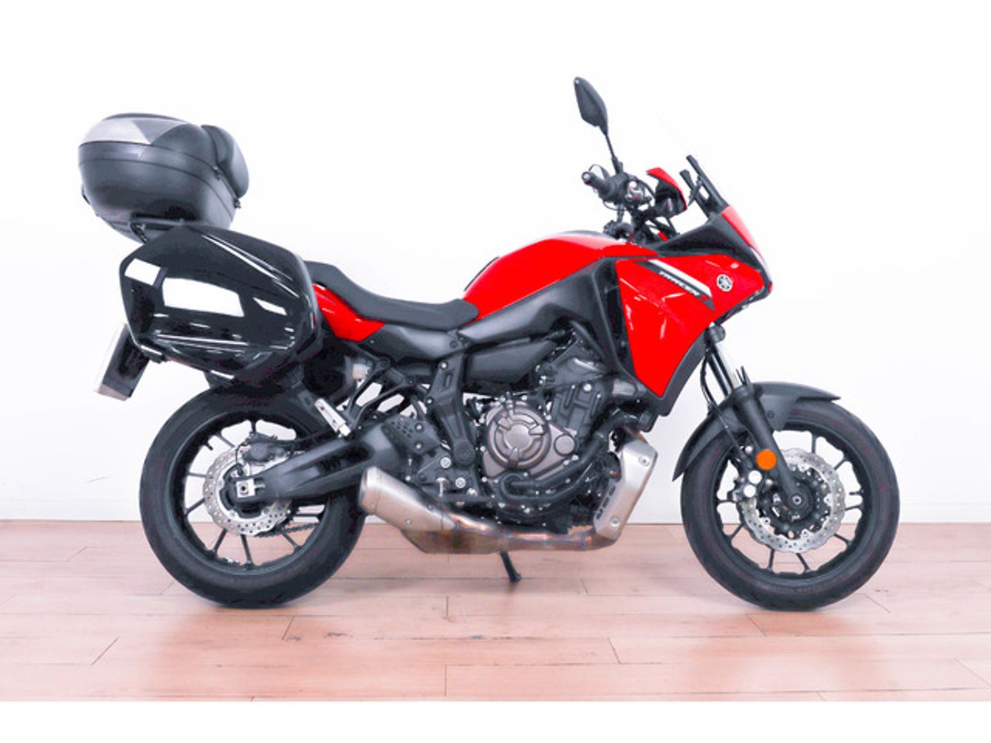 Yamaha TRACER 7 GT Rojo Motorcycle