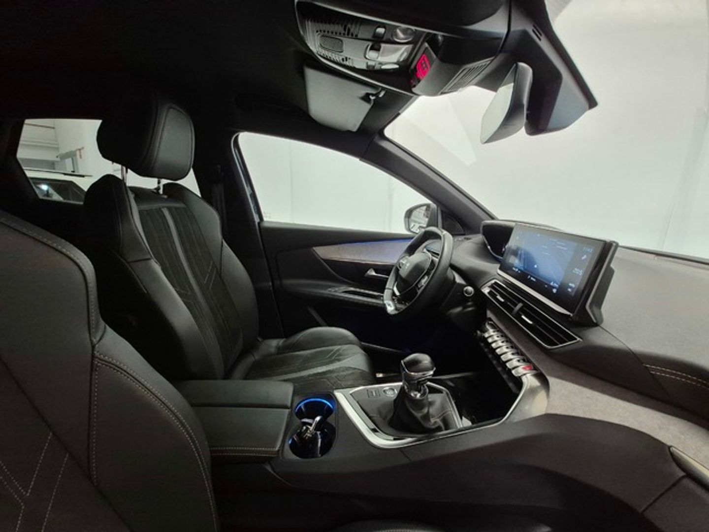 Peugeot 3008 BlueHDI 130 S&S Allure 96 kW (130 CV) Azul All Terrain / Pick-up