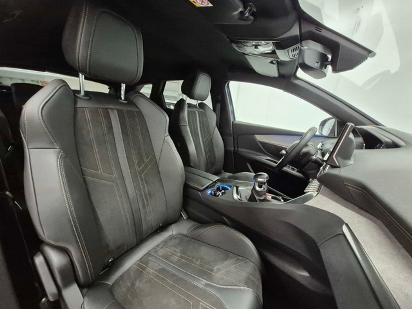 Peugeot 3008 BlueHDI 130 S&S Allure 96 kW (130 CV) Azul All Terrain / Pick-up