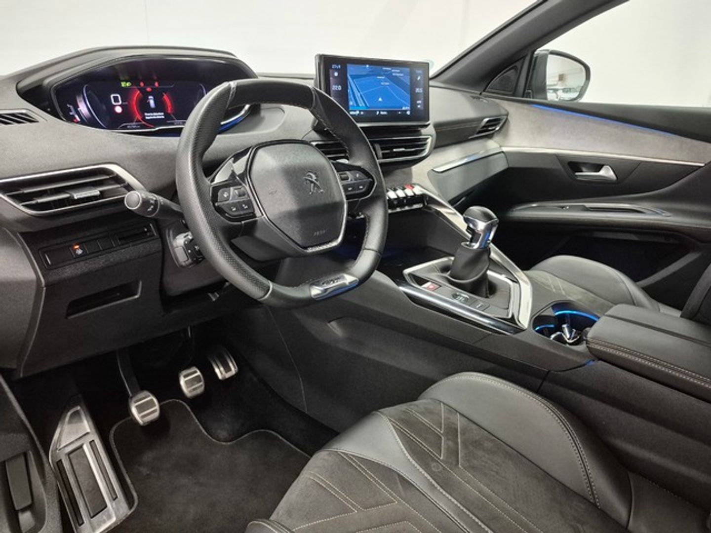 Peugeot 3008 BlueHDI 130 S&S Allure 96 kW (130 CV) Azul All Terrain / Pick-up