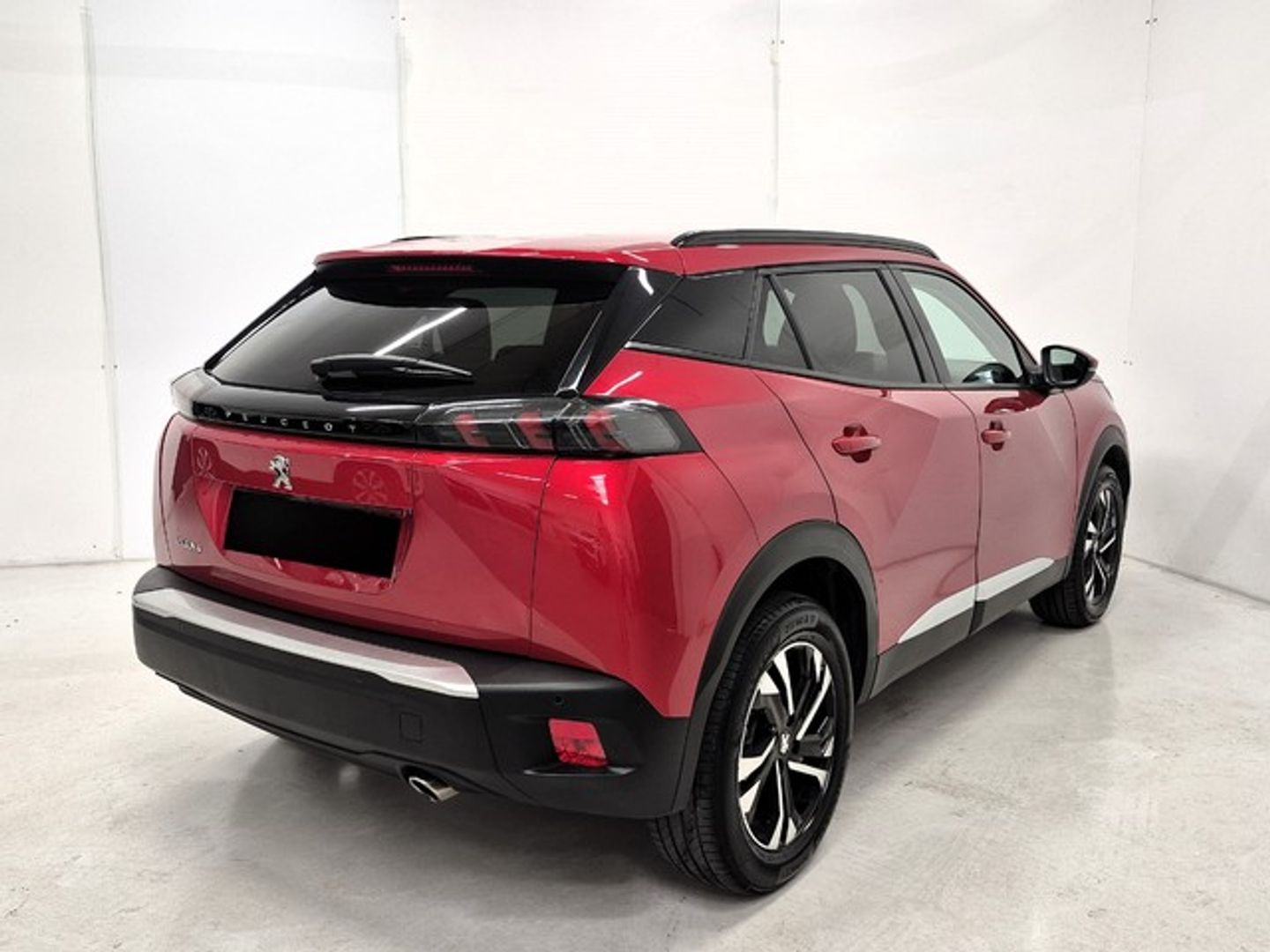 Peugeot 2008 BlueHDi 130 S&S Allure EAT8 96 kW (130 CV) Rojo All Terrain / Pick-up