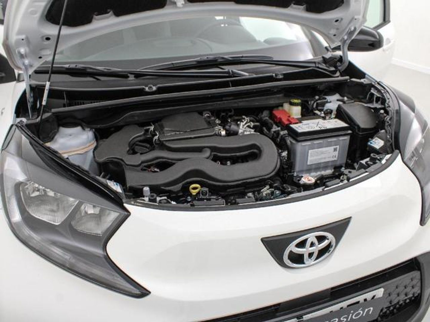 Toyota Aygo X Cross 1.0 VVT-I Like 53 kW (72 CV) Blanco SUV