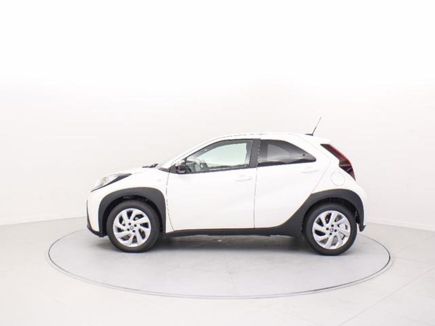 Toyota Aygo X Cross 1.0 VVT-I Like 53 kW (72 CV) Blanco SUV