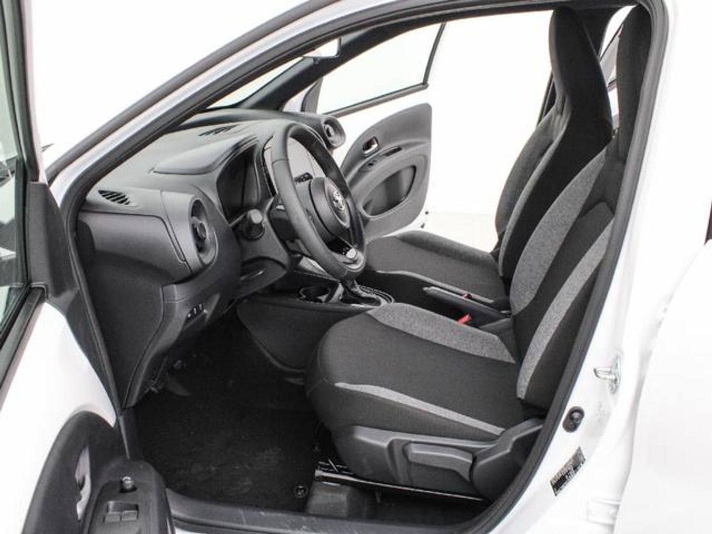 Toyota Aygo X Cross 1.0 VVT-I Like 53 kW (72 CV) Blanco SUV