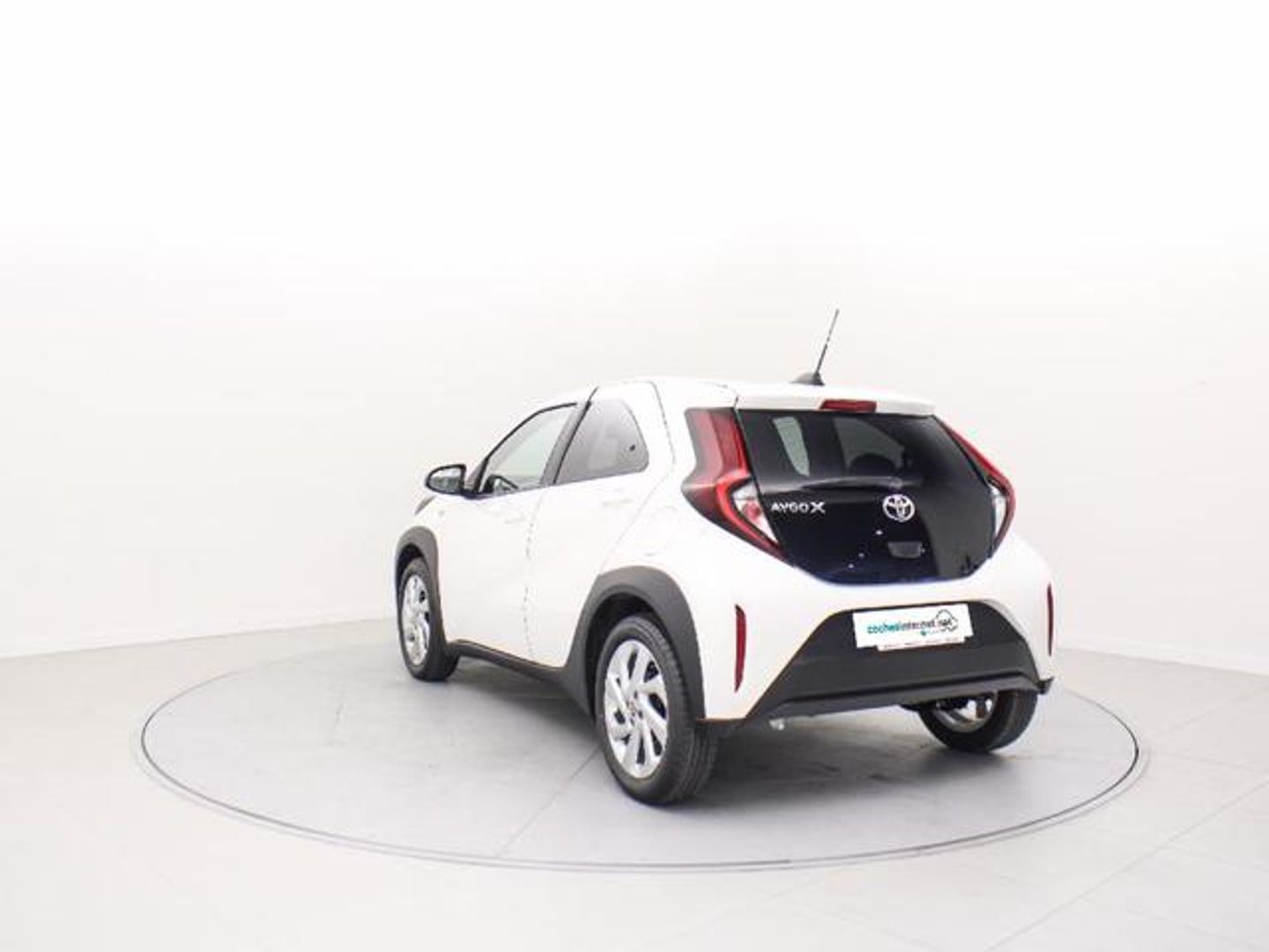 Toyota Aygo X Cross 1.0 VVT-I Like 53 kW (72 CV) Blanco SUV
