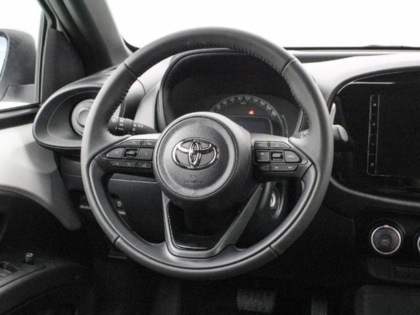 Toyota Aygo X Cross 1.0 VVT-I Like 53 kW (72 CV) Blanco SUV