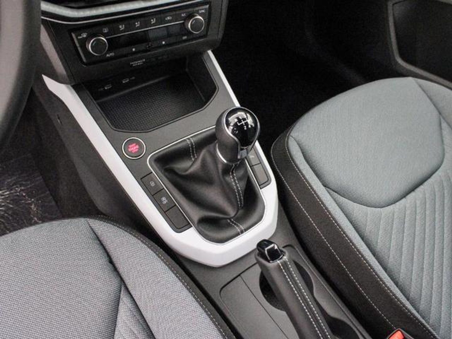 SEAT Ibiza 1.0 TSI Special Edition 85 kW (115 CV) Gris Sedan