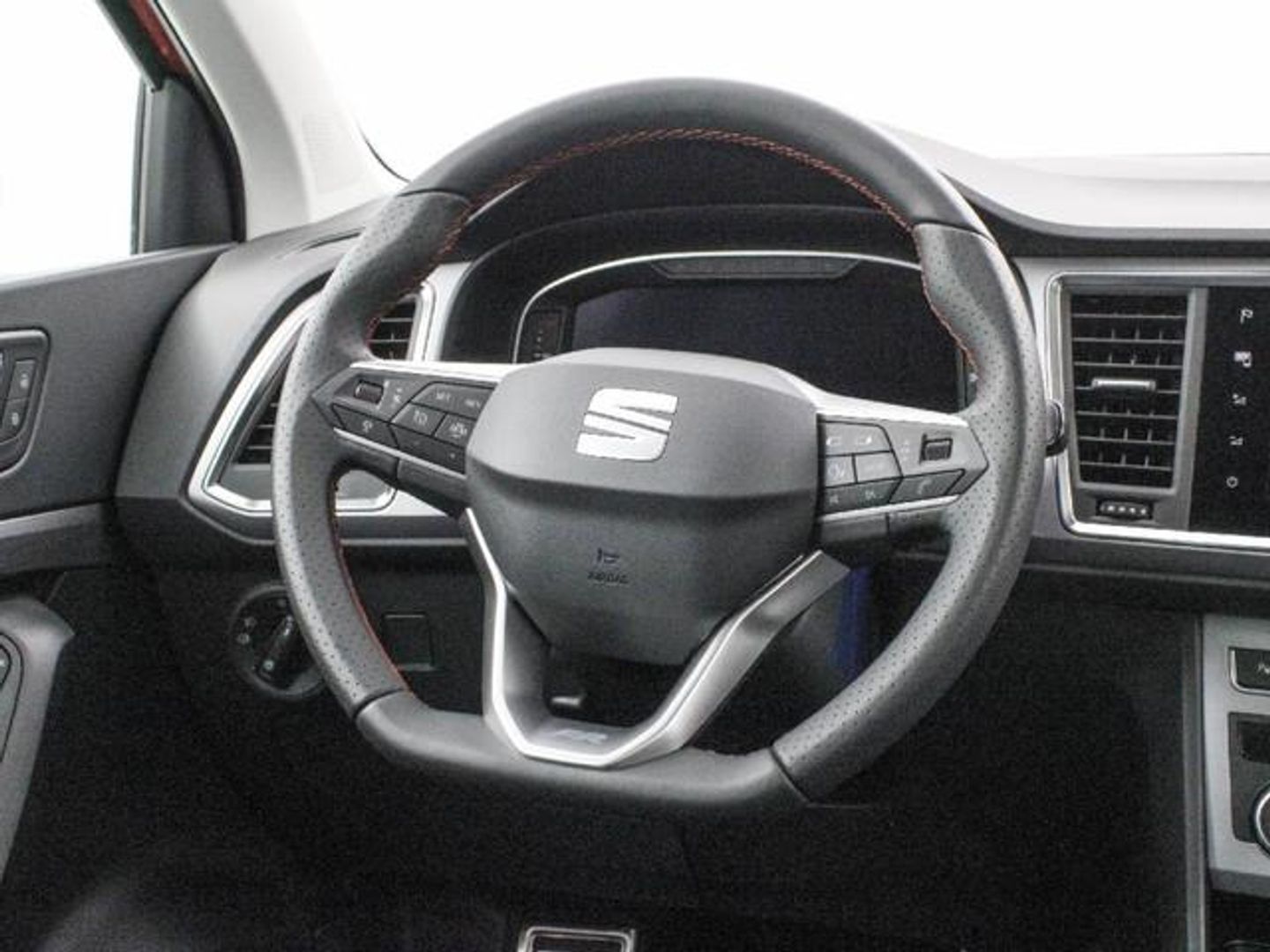 SEAT Ateca 1.5 TSI S&S FR Special Edition DSG 110 kW (150 CV) Rojo All Terrain / Pick-up
