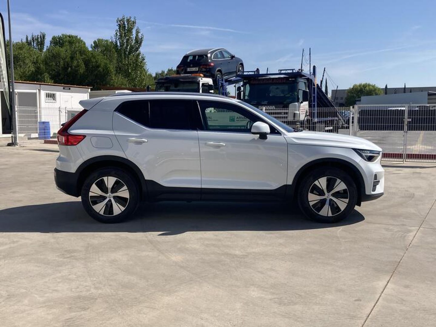 Volvo XC40 T4 Recharge PHEV Core Auto 155 kW (211 CV) Blanco SUV
