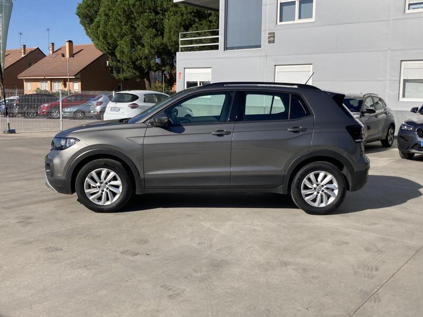 Volkswagen T-Cross Advance 1.0 TSI 85 kW (115 CV) DSG Gris SUV