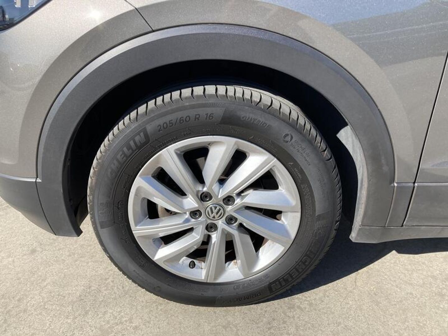 Volkswagen T-Cross Advance 1.0 TSI 85 kW (115 CV) DSG Gris SUV