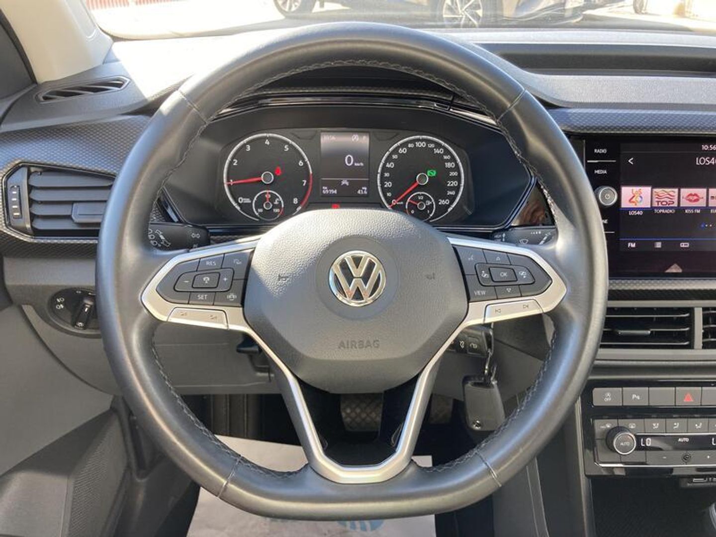 Volkswagen T-Cross Advance 1.0 TSI 85 kW (115 CV) DSG Gris SUV