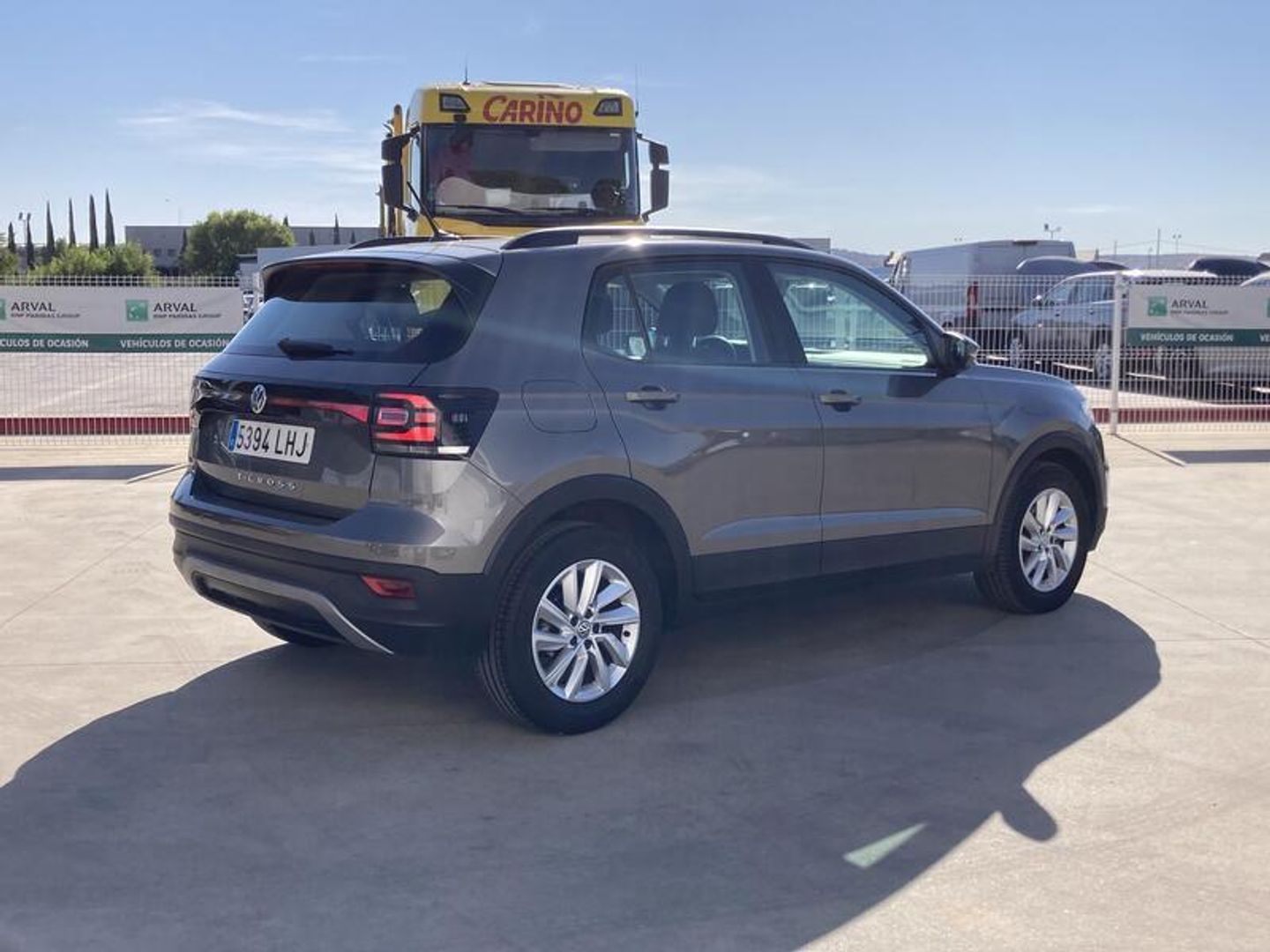 Volkswagen T-Cross Advance 1.0 TSI 85 kW (115 CV) DSG Gris SUV