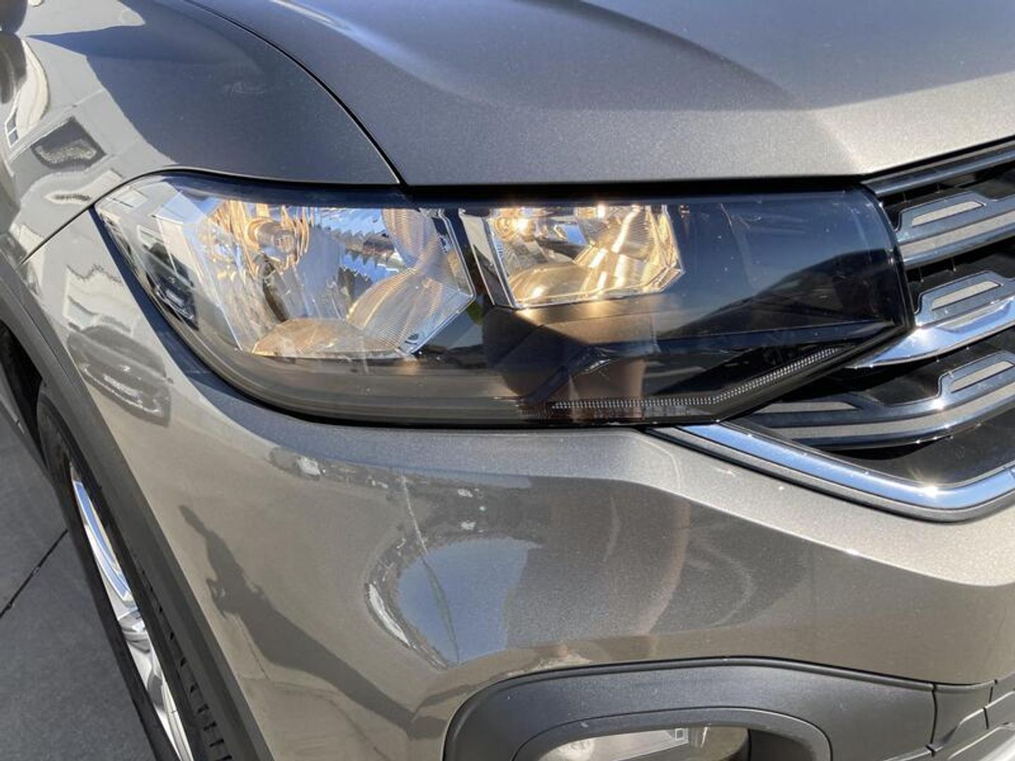 Volkswagen T-Cross Advance 1.0 TSI 85 kW (115 CV) DSG Gris SUV