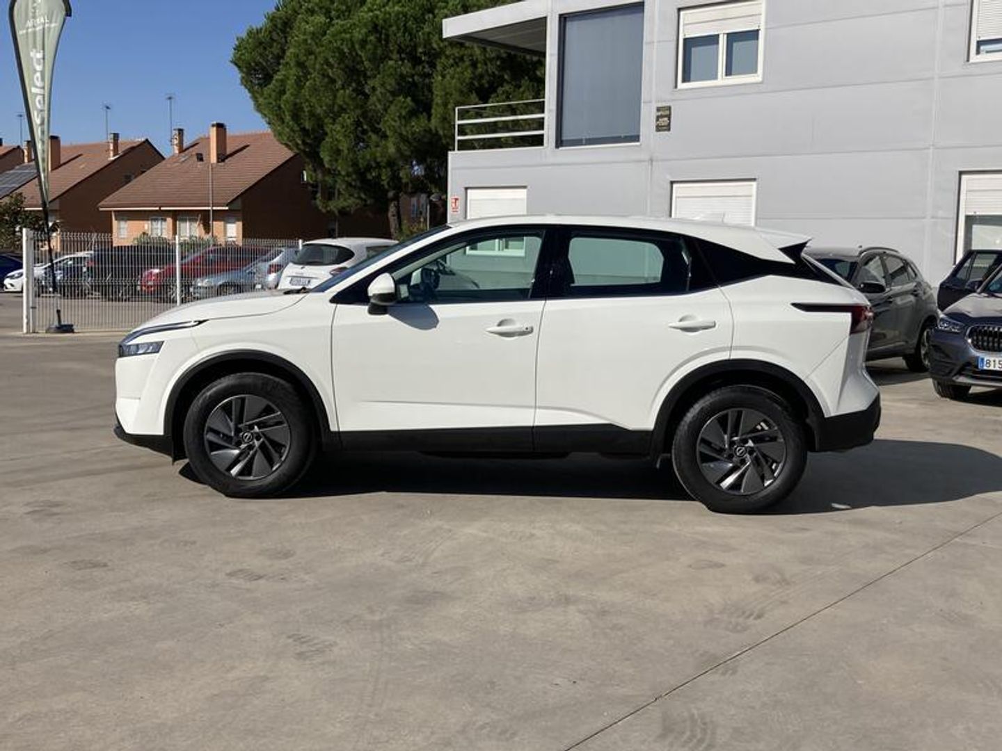 Nissan Qashqai DIG-T 140 mHEV Acenta 4x2 103 kW (140 CV) Blanco SUV