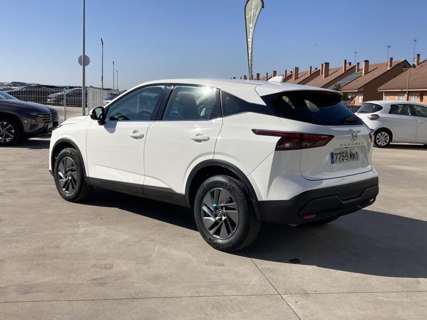 Nissan Qashqai DIG-T 140 mHEV Acenta 4x2 103 kW (140 CV) Blanco SUV