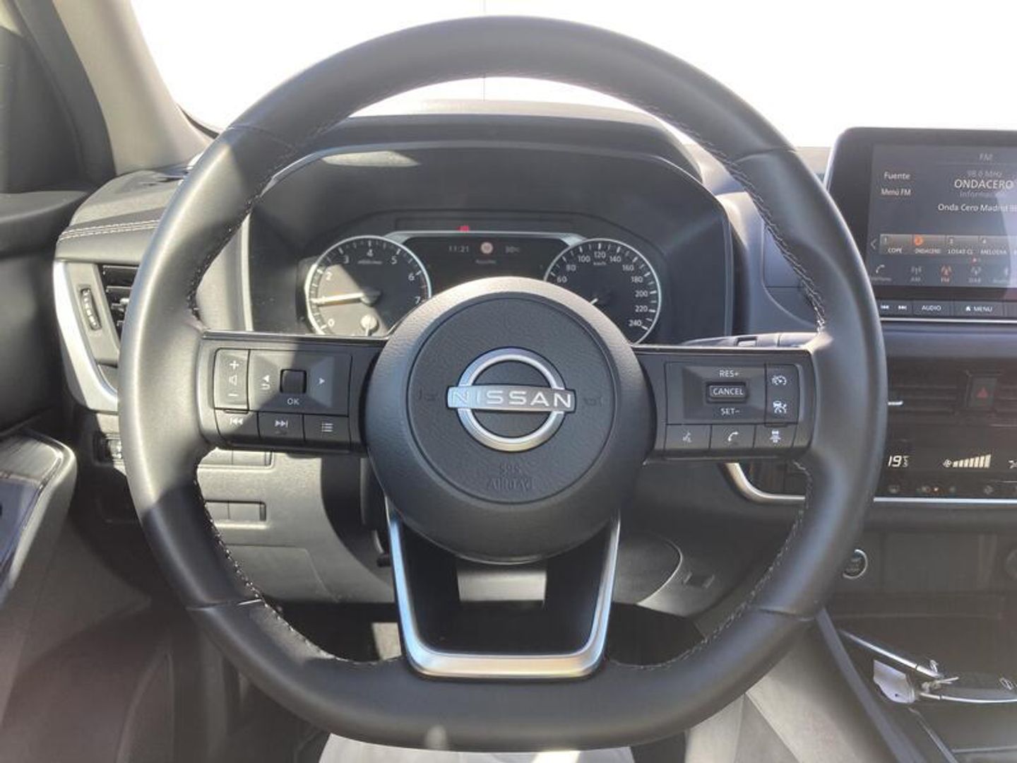 Nissan Qashqai DIG-T 140 mHEV Acenta 4x2 103 kW (140 CV) Blanco SUV