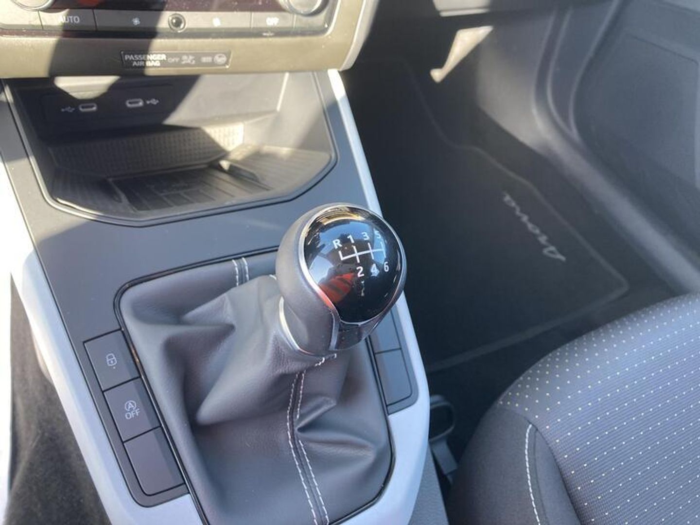 SEAT Arona 1.0 TSI Style XL 81 kW (110 CV) Blanco SUV