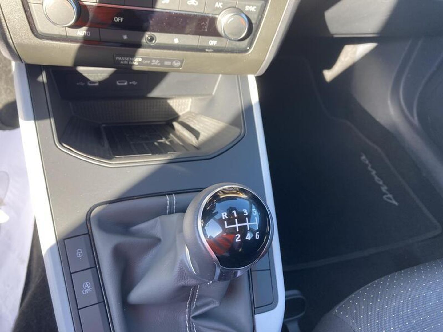 SEAT Arona 1.0 TSI Style XL 81 kW (110 CV) Blanco SUV
