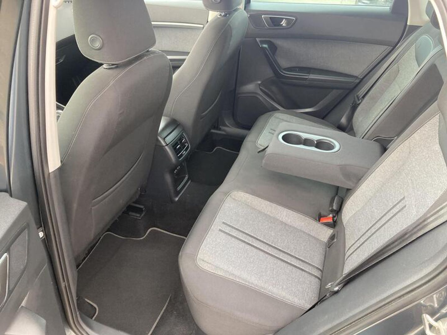 SEAT Ateca 1.5 TSI S&S Style Go DSG 110 kW (150 CV) Gris SUV