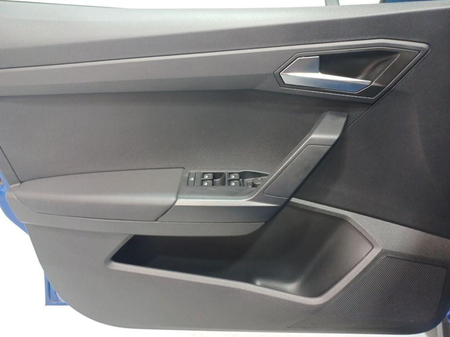 SEAT Arona 1.0 TSI Style XM DSG 81 kW (110 CV) Azul All Terrain / Pick-up