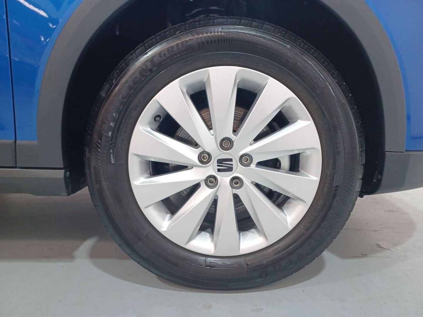 SEAT Arona 1.0 TSI Style XM DSG 81 kW (110 CV) Azul All Terrain / Pick-up