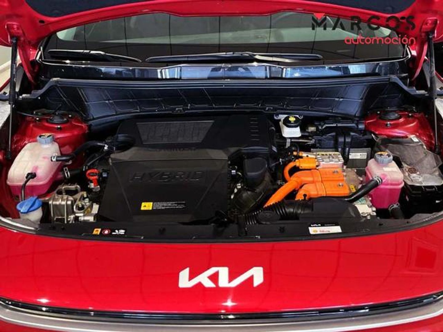 Kia Niro 1.6 GDi HEV Drive 104 kW (141 CV) Rojo SUV