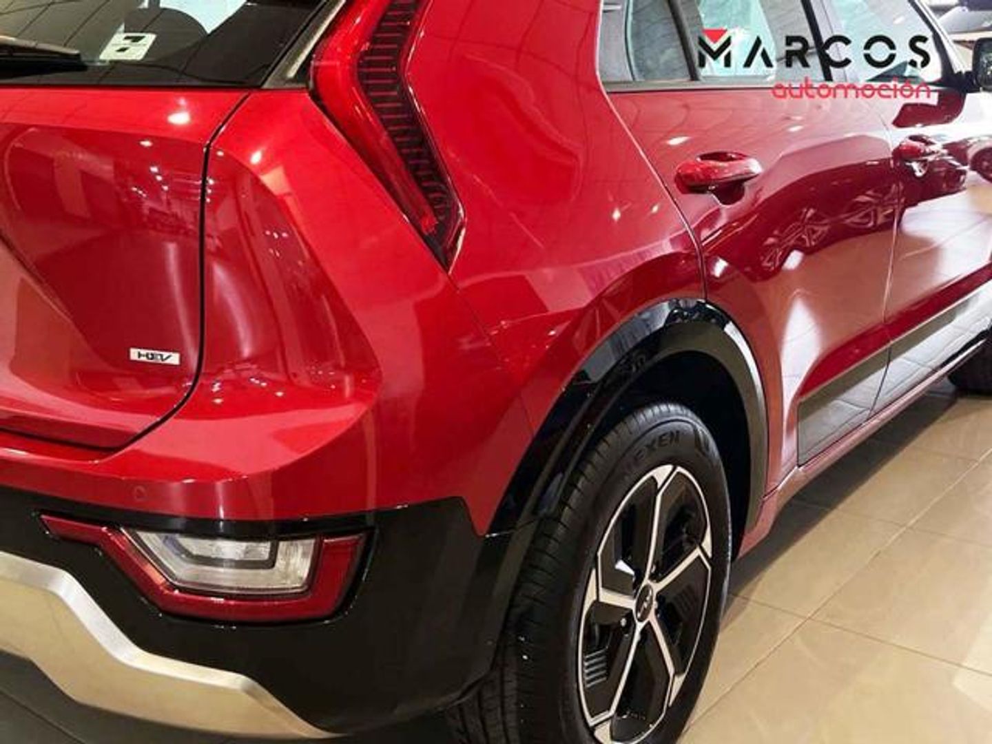 Kia Niro 1.6 GDi HEV Drive 104 kW (141 CV) Rojo SUV
