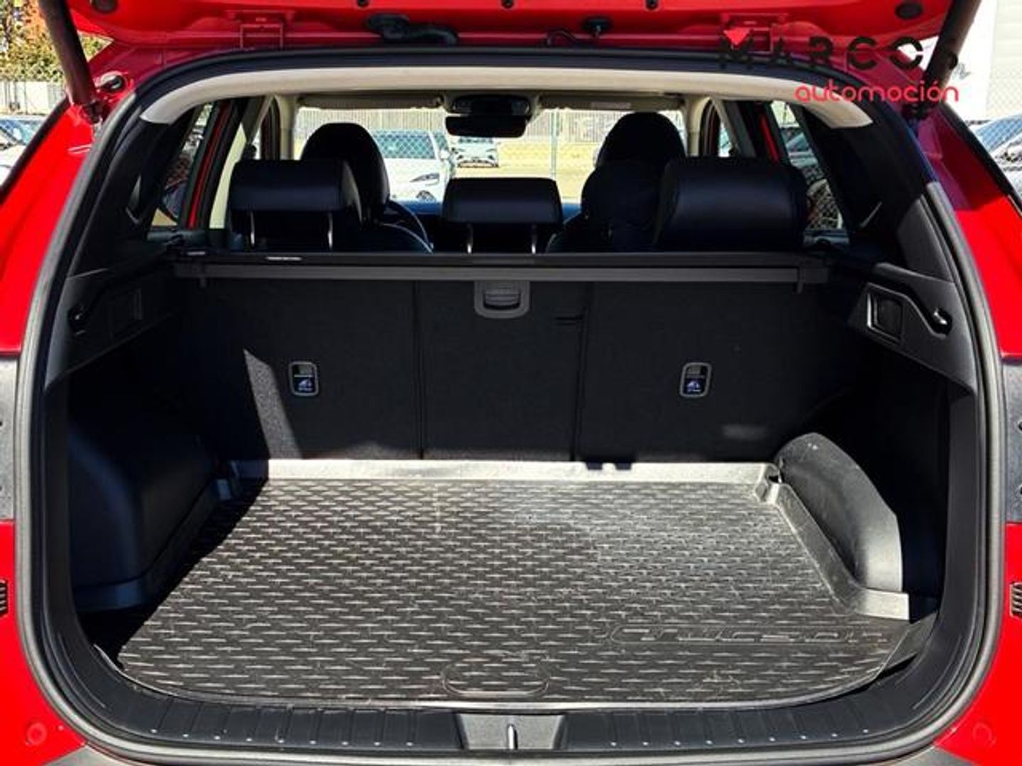 Hyundai Tucson 1.6 TGDI HEV Tecno Sky Auto 158 kW (215 CV) Rojo SUV
