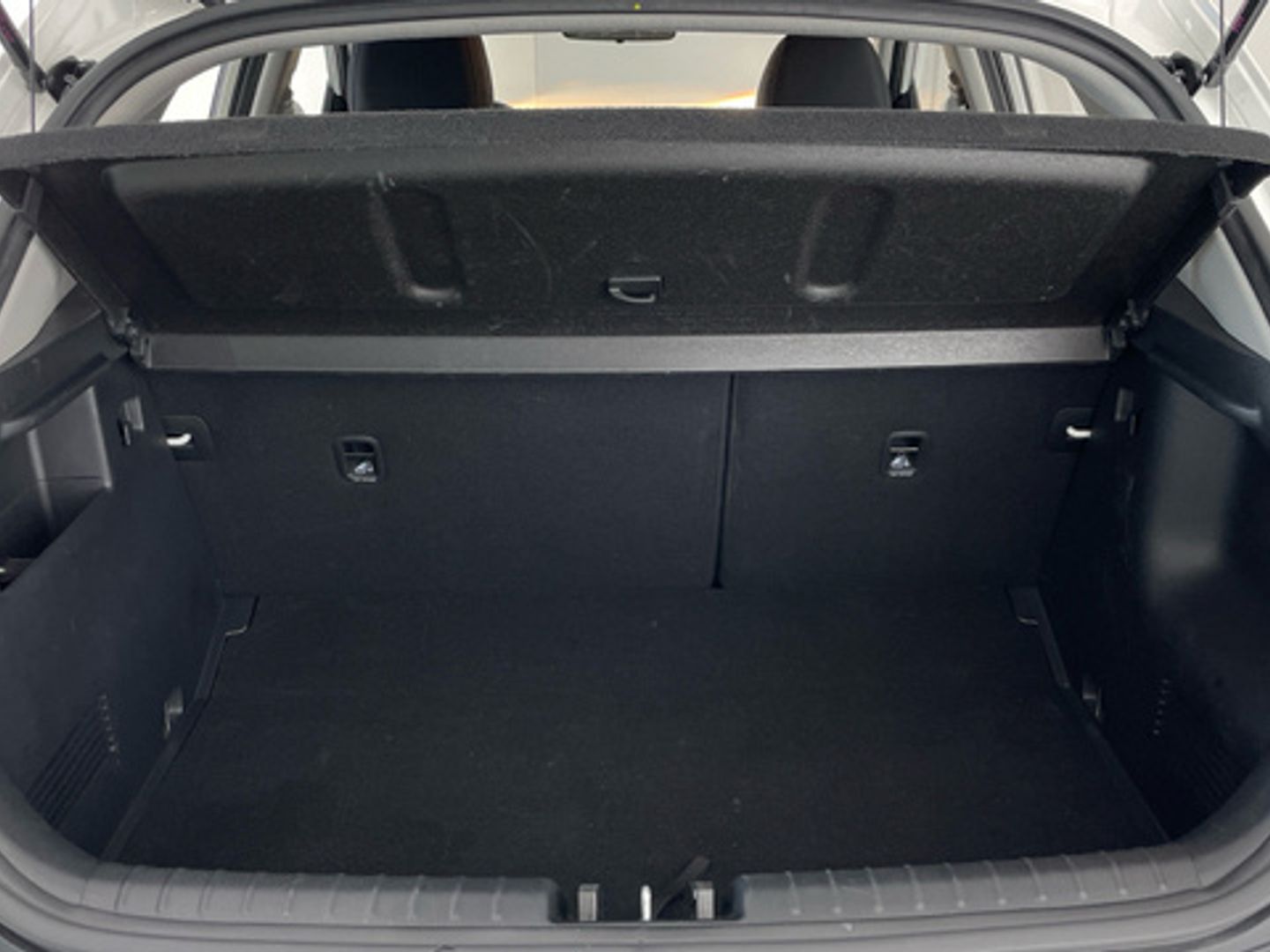 Kia Stonic 1.0 T-GDi MHEV MT Concept 74 kW (100 CV) Blanco SUV