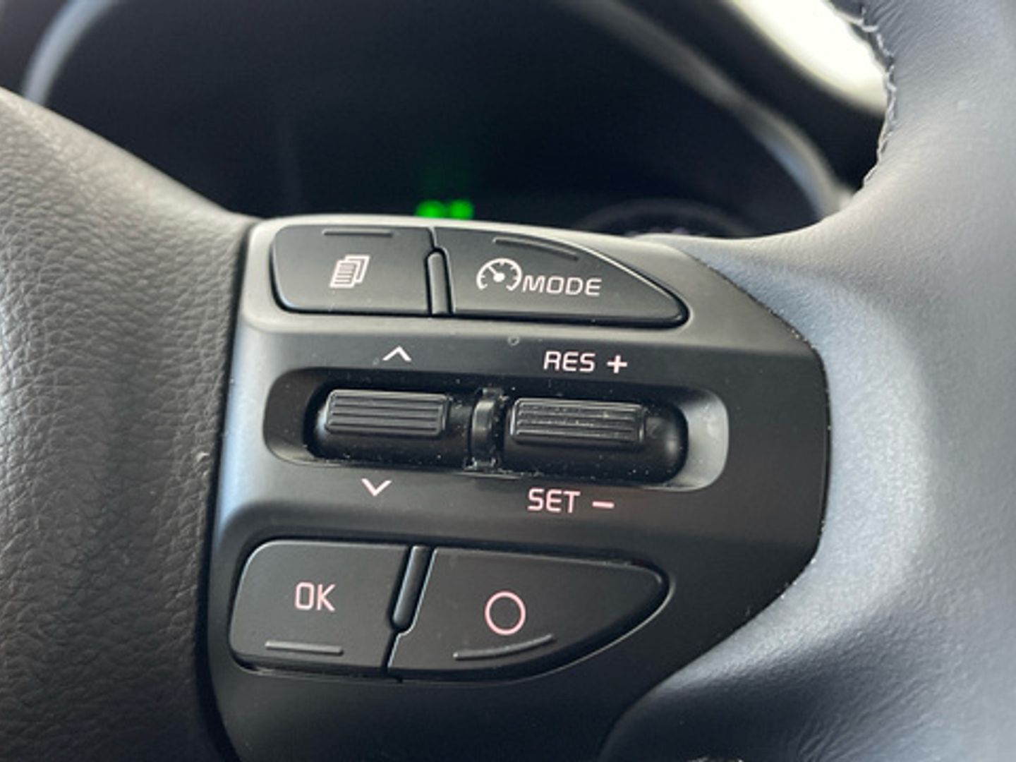 Kia Stonic 1.0 T-GDi MHEV MT Concept 74 kW (100 CV) Blanco SUV