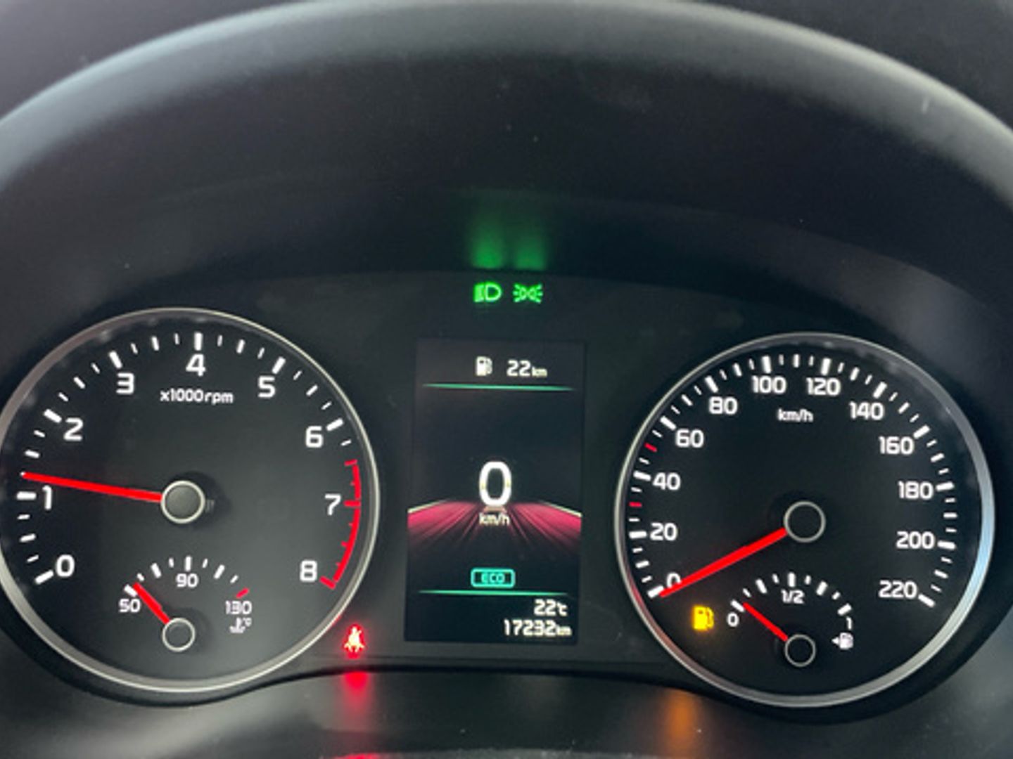 Kia Stonic 1.0 T-GDi MHEV MT Concept 74 kW (100 CV) Blanco SUV