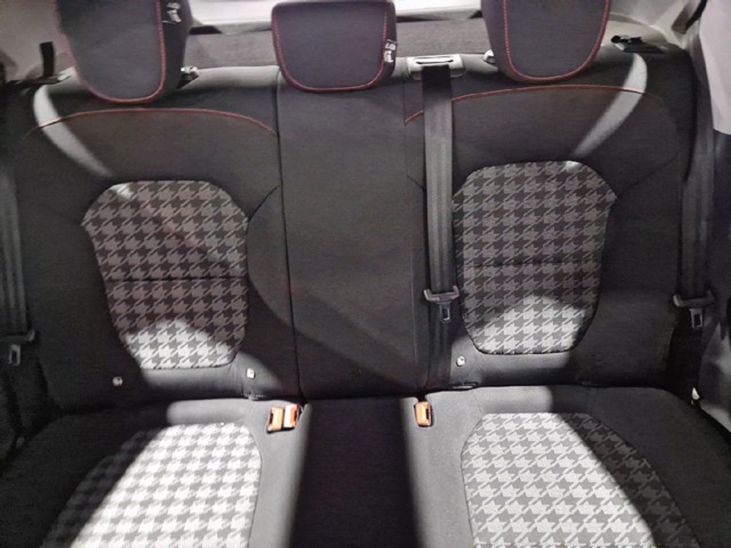 MG ZS 1.5 Comfort 78 kW (106 CV) Negro All Terrain / Pick-up