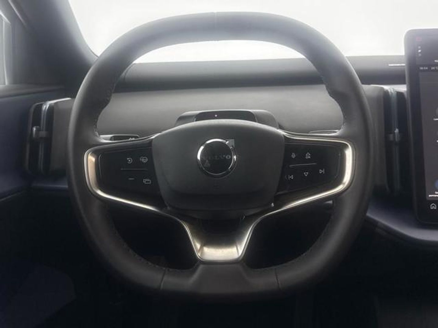 Volvo EX30 Single Motor Extended Range Ultra Auto 200 kW (272 CV) Gris All Terrain / Pick-up