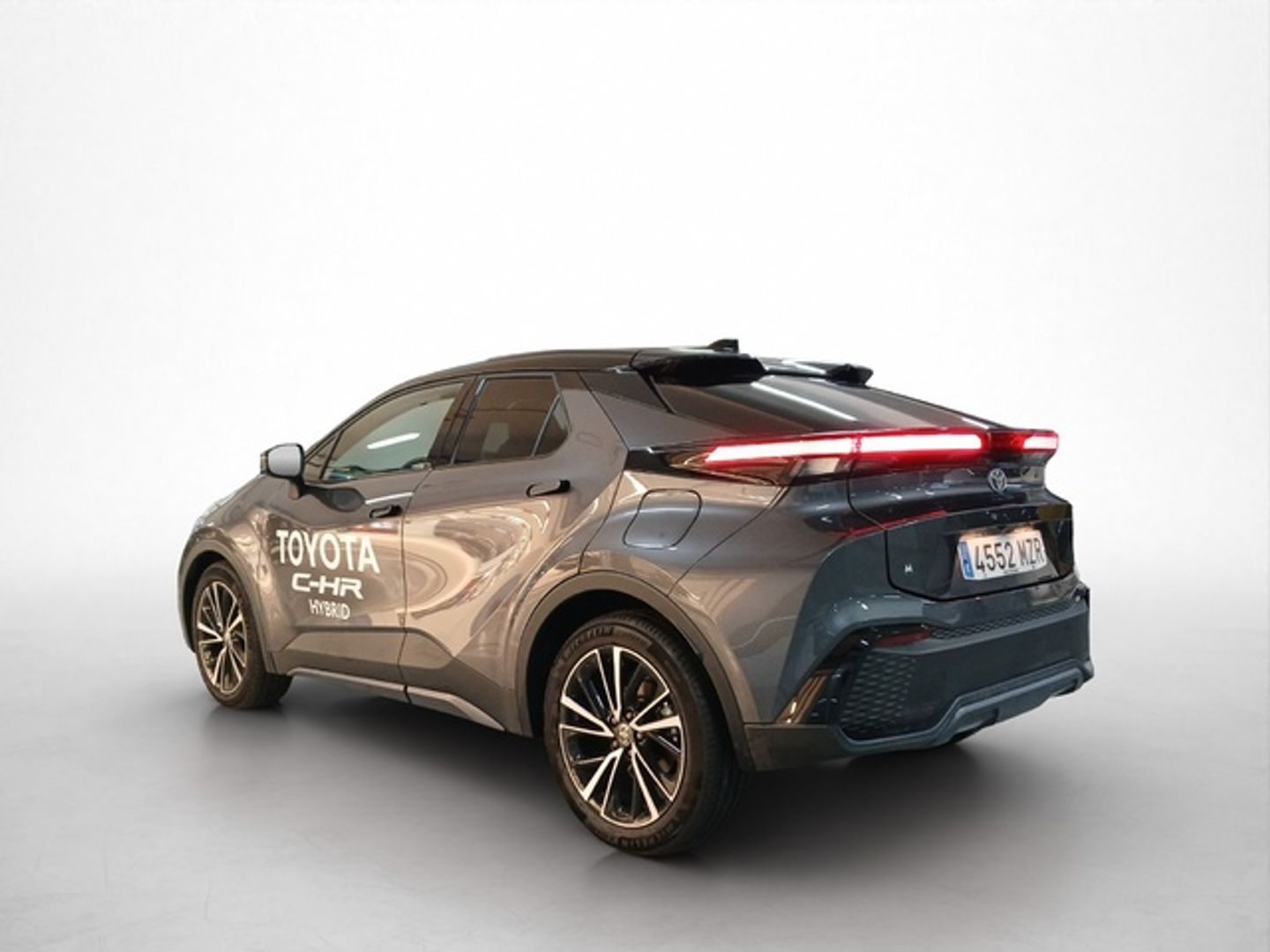 Toyota C-HR 1.8 140H Spirit 103 kW (140 CV) Gris All Terrain / Pick-up