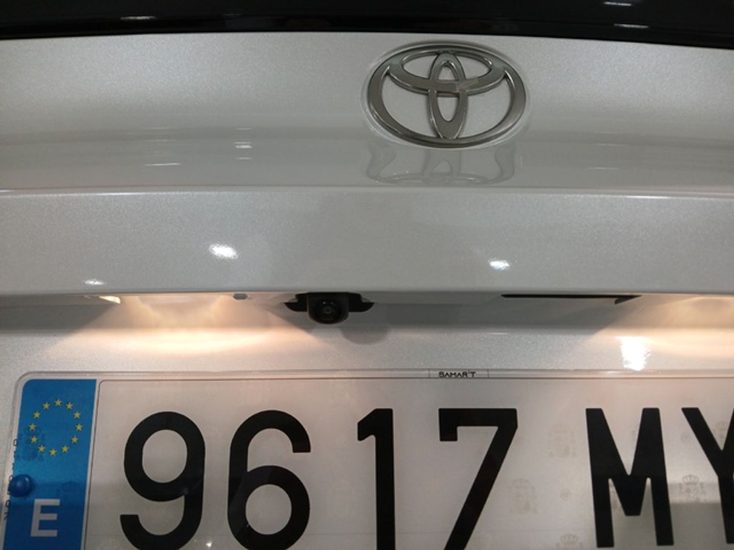 Toyota C-HR 220PH Advance 164 kW (223 CV) Blanco SUV