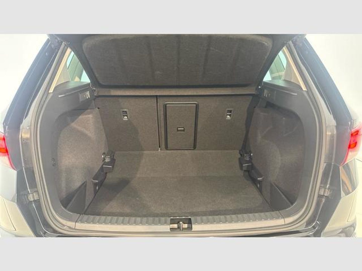 SEAT Ateca 1.5 TSI S&S FR Special Edition DSG 110 kW (150 CV) Negro All Terrain / Pick-up