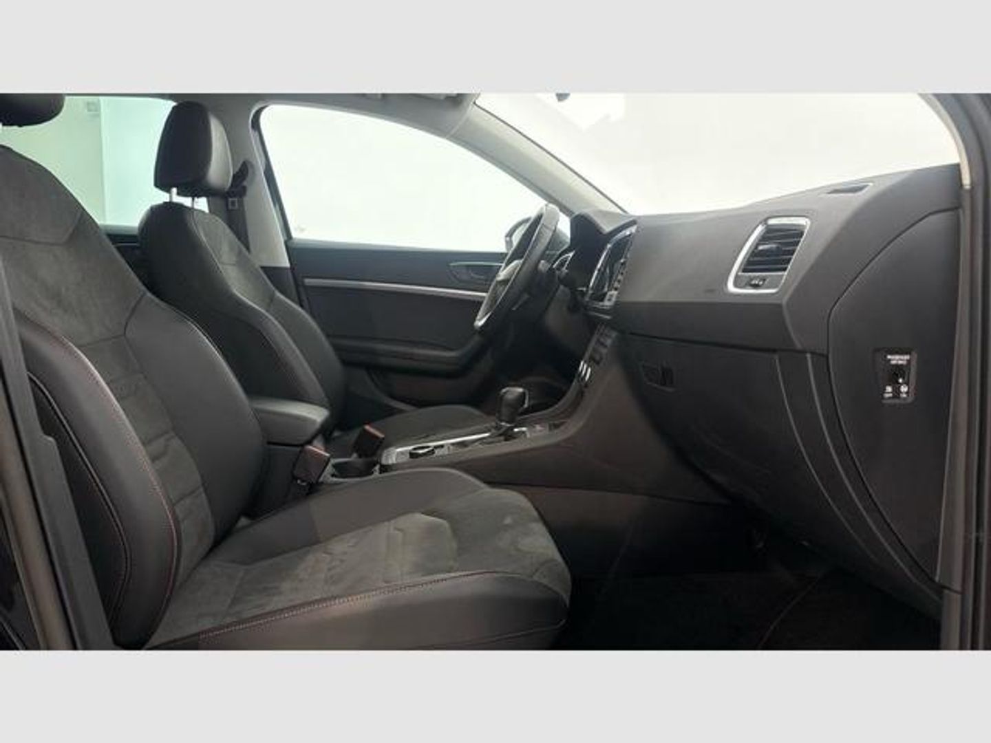SEAT Ateca 1.5 TSI S&S FR Special Edition DSG 110 kW (150 CV) Negro All Terrain / Pick-up