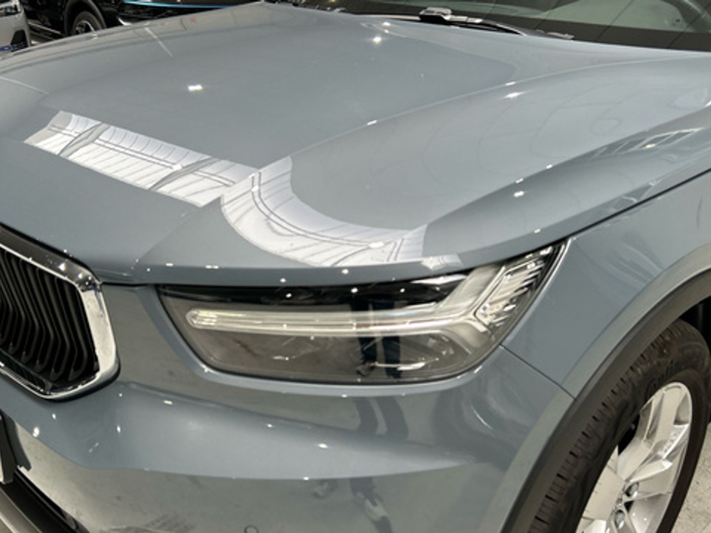 Volvo XC40 T3 Momentum Pro Auto 120 kW (163 CV) Gris SUV
