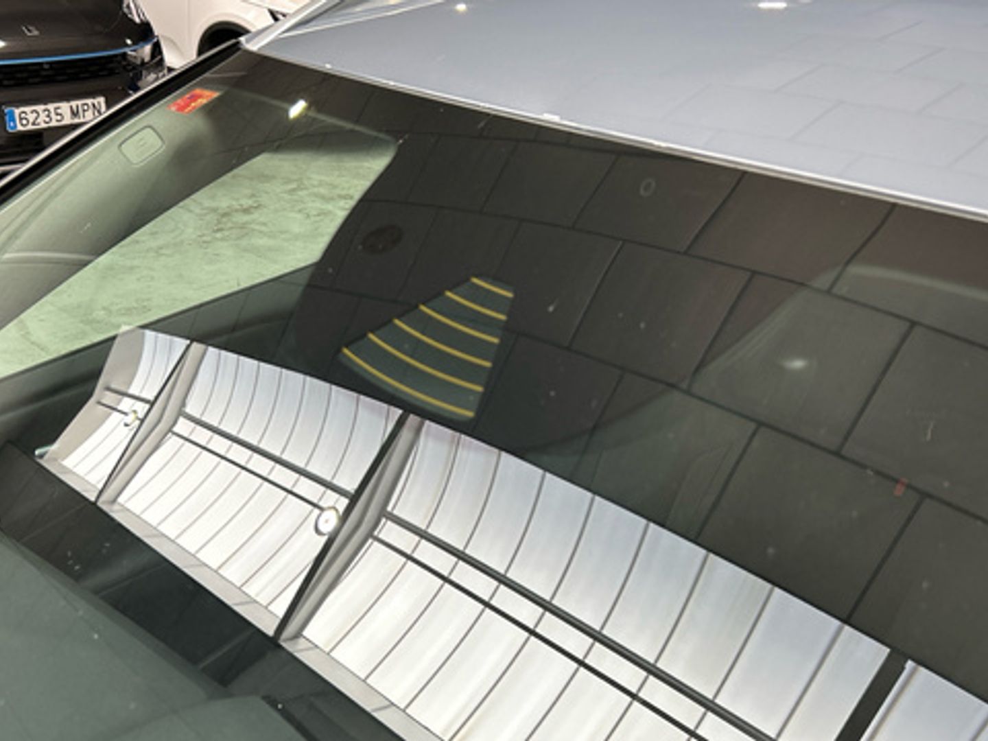 Volvo XC40 T3 Momentum Pro Auto 120 kW (163 CV) Gris SUV
