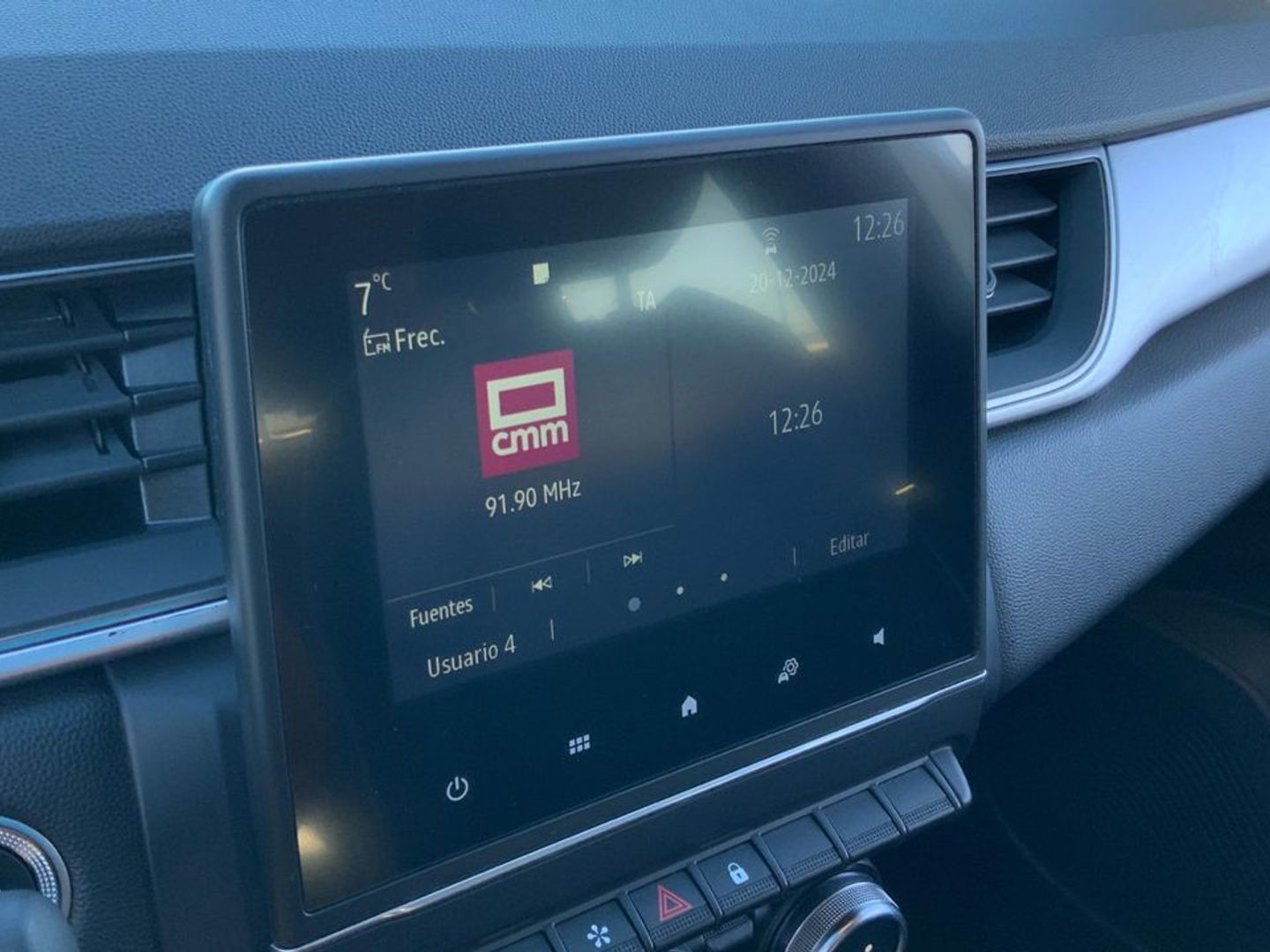 Renault Captur Zen E-TECH Híbrido 107 kW (145 CV) Gris Plata SUV
