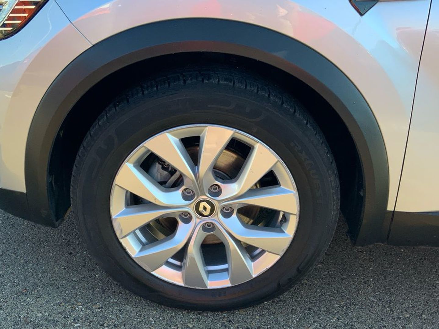 Renault Captur Zen E-TECH Híbrido 107 kW (145 CV) Gris Plata SUV