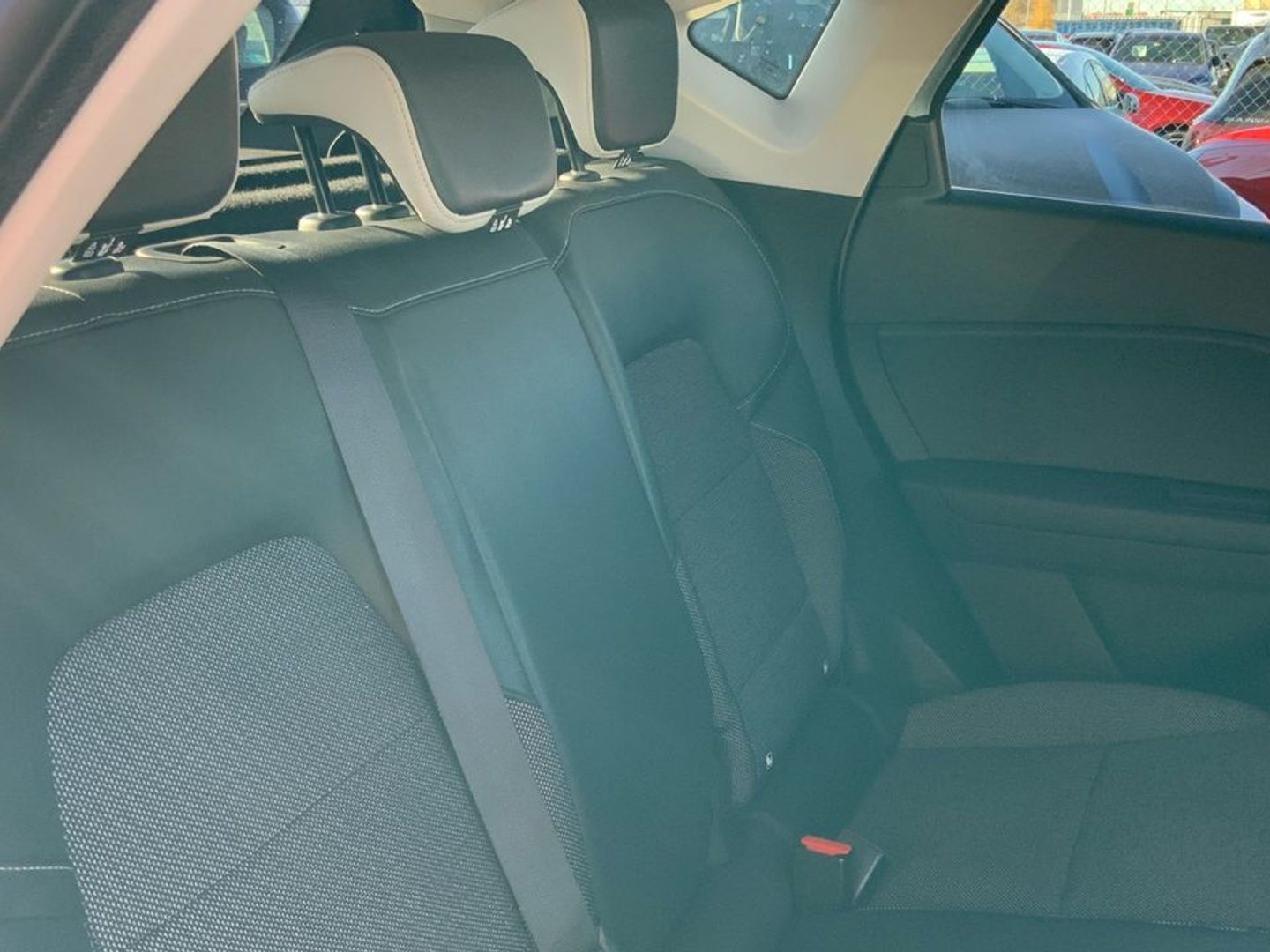 Renault Captur Zen E-TECH Híbrido 107 kW (145 CV) Gris Plata SUV