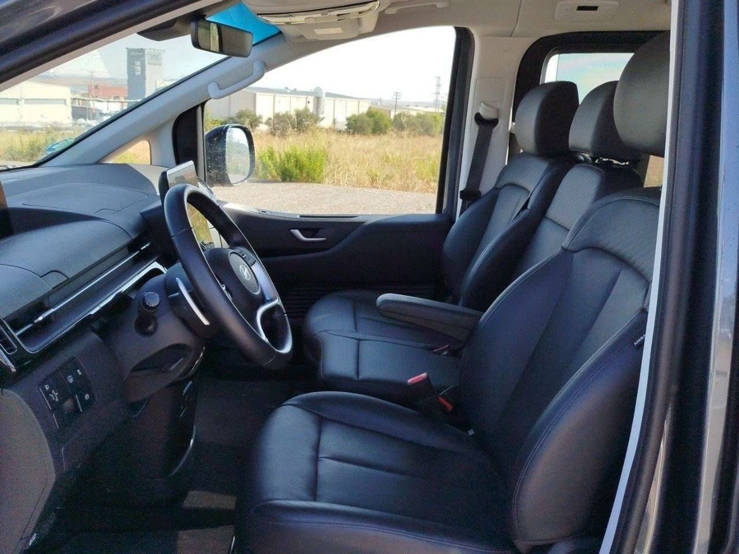 Hyundai Staria 1.6 HEV Tecno 9S 6AT 167 kW (225 CV) Gris Minivan