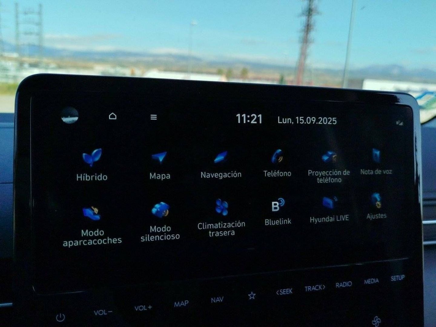 Hyundai Staria 1.6 HEV Tecno 9S 6AT 167 kW (225 CV) Gris Minivan